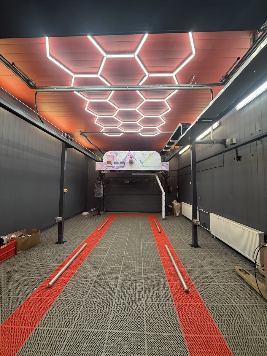 Hexagonal HEXA ceiling light grid
